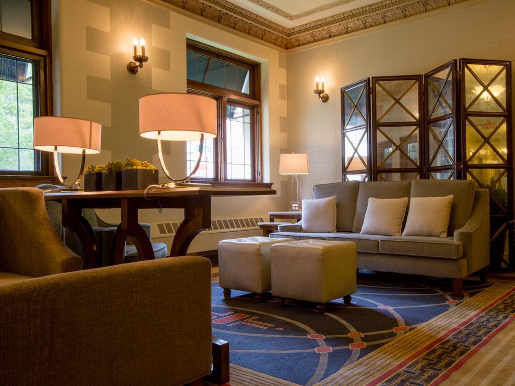 The Plaza Hotel - Мілвокі Екстер'єр фото